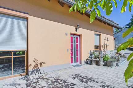Haus zum Kaufen in Moorenweis 1.098.000,00 € 321 m²