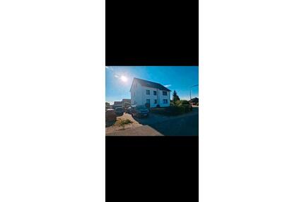 Mehrfamilienhaus - 395.000,00&nbsp;EUR Kaufpreis, ca.&nbsp; 240,00&nbsp;m&sup2; in Niedernwöhren (PLZ: 31712)