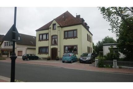 *** Schöne und helle 2,5 Zimmer-Wohnung mit EBK und Garten in Blexen zu vermieten *** - Nordenham