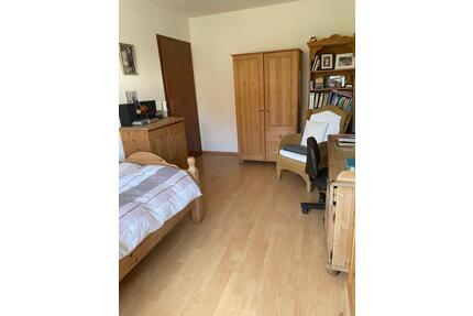 1 Zimmer in großzügiger Wohnung (geeignet für Pendler) - Niedernhall
