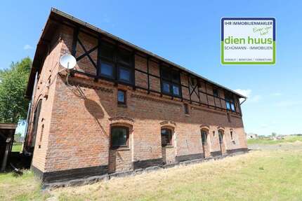 Haus zum Kaufen in Hohenfelde 460.000,00 € 263 m²