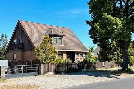 Mehrgenerationshaus - 860.000,00&nbsp;EUR Kaufpreis, ca.&nbsp; 258,00&nbsp;m&sup2; in Falkensee (PLZ: 14612)