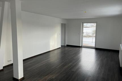 Wohnungsvermietung - 950,00&nbsp;EUR Kaltmiete, ca.&nbsp; 90,00&nbsp;m&sup2; in St. Johann (PLZ: 72813)