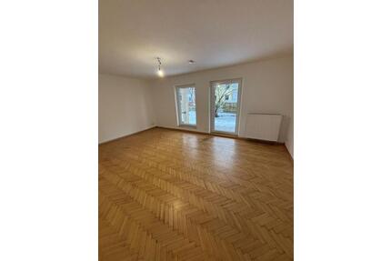 *Frisch RENOVIERT*helle 4-Zimmerwohnung mit Terrasse bietet Platz für die ganze Familie* - Minden