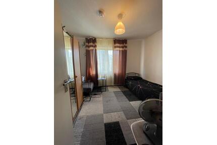 Appartement mit Küchenmische und Badezimmer - Linden