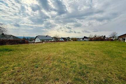 Schönes Grundstück zu verkaufen - Daleiden