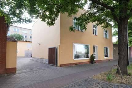 Haus zum Kaufen in Magdeburg 239.000,00 € 200 m²