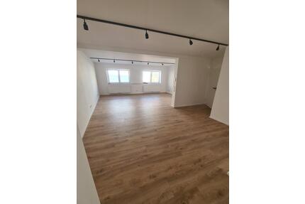 Schöne 2-Zimmer-Wohnung mit EBK und Gäste-WC in Kaiserslautern