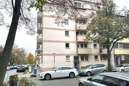 Wohnung zum Kaufen in Frankfurt am Main 220.000,00 € 65 m²