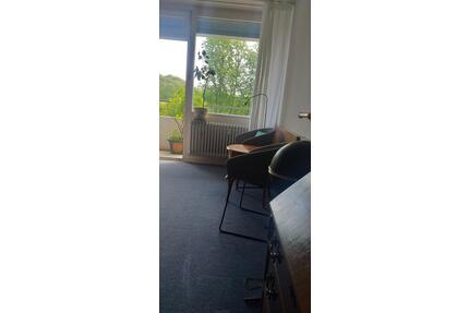 Nest an Fluss und See mit Tiefgaragenstellplatz - Malente