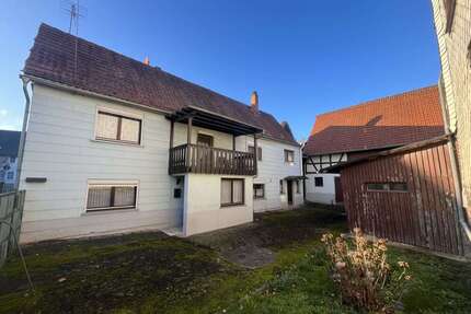 Haus zum Kaufen in Büdingen 180.000,00 € 134.71 m²