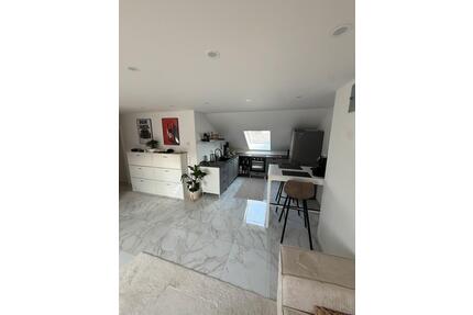 Wohnung mit Garage und Stellplatz - Wadgassen