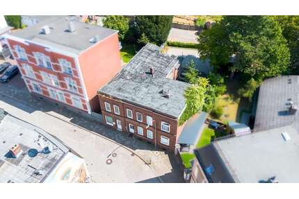Haus zum Kaufen in Itzehoe 360.000,00 € 248 m²