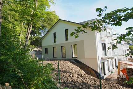 Haus zum Mieten in Kelkheim 2.750,00 € 168.69 m²