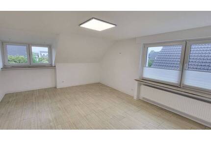 Gemütliche Wohnung mit ausgebautem Dachgeschoss & Einbauküche - Osnabrück Hellern
