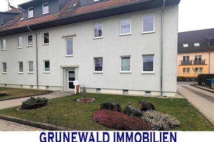 Eigentumswohnung mit Balkon und zwei Stellplätzen. - Hermsdorf