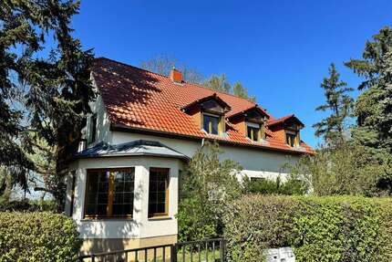 Haus zum Kaufen in Wustermark 398.000,00 € 229 m²