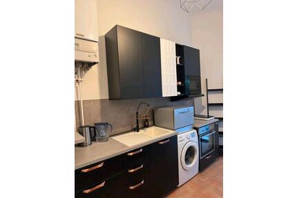 Vollmöblierte 1-Zimmer - Wohnung mit Terrasse in Berlin - Moabit