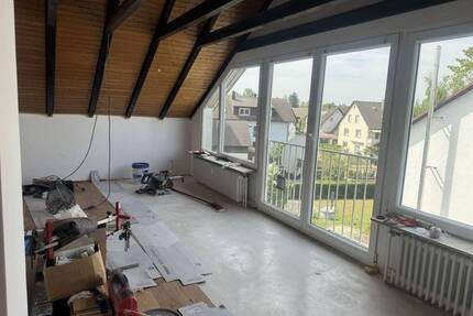 Schöne 3-Zimmer-DG-Wohnung, March-Holzhausen
