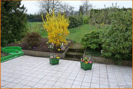 Gepflegter, unterkellerter Bungalow mit Terrasse und Garage in ruhiger Wohnlage von Sinntal-Sannerz
