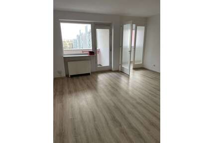 Wohnung zum Mieten in Berlin 340,00 € 42.81 m²