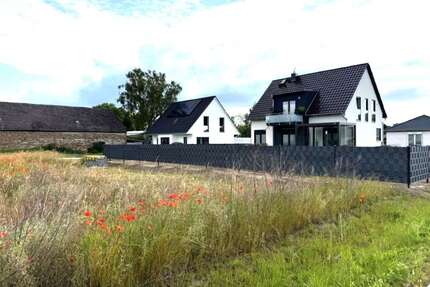 Grundstück zu verkaufen in Schwante Oberkrämer 219.000,00 € 611 m²