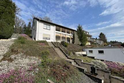 Haus zum Kaufen in Föhren 439.000,00 € 185 m²