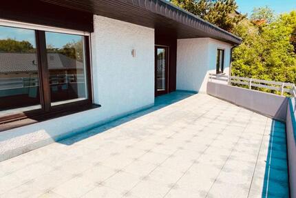 Drei,-(Vier) Familienhaus KFW Standard A Südhang Ochsenfurt