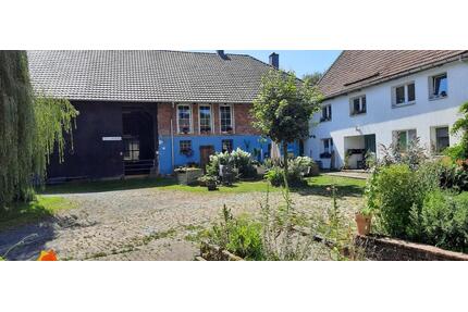 3 Zimmerwohnung auf Resthof in Uslar Volpriehausen