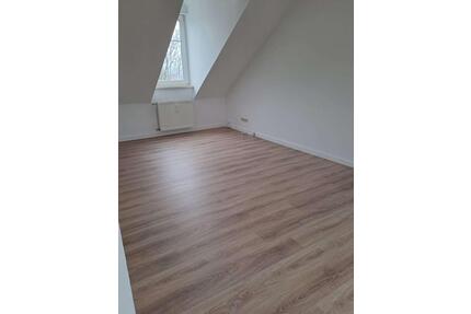 Ihre neue gemütliche Dachgeschosswohnung in Sundhausen - Gotha