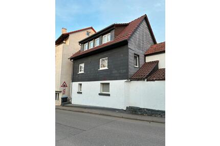 1 - 2 Familienhaus - 295.000,00&nbsp;EUR Kaufpreis, ca.&nbsp; 105,00&nbsp;m&sup2; in Korntal-Münchingen (PLZ: 70825)