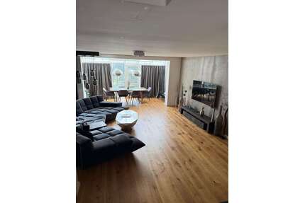 Haus zum Mieten in Berlin 3.100,00 € 220 m²