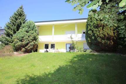 Haus zum Kaufen in Arnschwang 290.000,00 € 290 m²