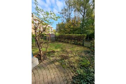Zuhause fühlen: 3-Zimmer-Wohnung im Erdgeschoss mit Garten - Düsseldorf Stadtbezirk 6