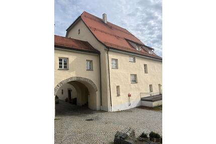 Romantische 3-Zi - Maisonettewohnung in Denkmalschutzobjekt - Fürstenstein