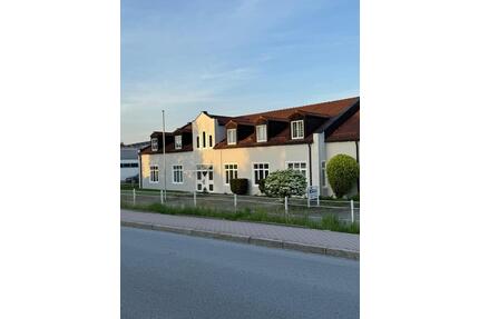 Schöne, moderne 2-Zi.-Mansardenwhg, 88 qm in Schöllnach