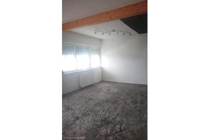 Mietwohnung bei Westerburg - 790,00&nbsp;EUR Kaltmiete, ca.&nbsp; 82,00&nbsp;m&sup2; in Langenhahn (PLZ: 56459)