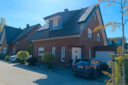 Einfamilienhaus mit Pool und neuer Photovoltaikanlage (13 kwp) - Rheine Altenrheine