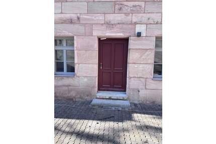 Fürth-Innenstadt - Erstbezug nach Sanierung - Ruhige 2-ZW mit separatem Eingang WE 2