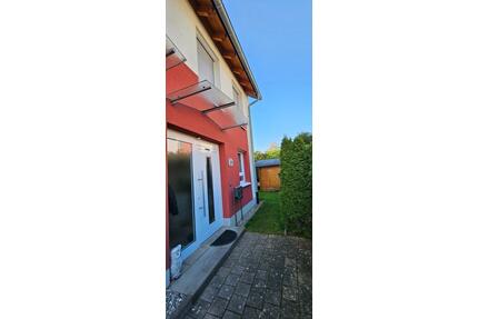 Modernes Reihenendhaus (KFW55) mit Garten, Sauna & Garage in VS - Villingen-Schwenningen