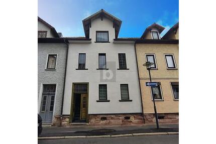 TOP LAGE ZUR INNENSTADT - 65.000,00&nbsp;EUR Kaufpreis, ca.&nbsp; 120,00&nbsp;m&sup2;&nbsp;Wohnfl&auml;che in Schmalkalden (PLZ: 98574)