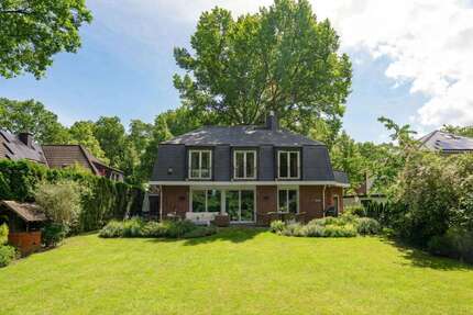 Haus zum Kaufen in Kleinmachnow 1.648.000,00 € 260 m²