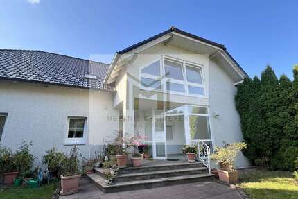 Haus zum Kaufen in Buchholz 629.000,00 € 360 m²
