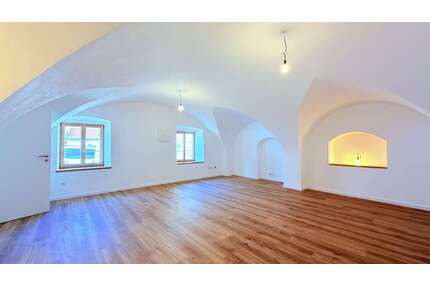 Wohnung zum Mieten in Kraiburg am Inn 1.195,00 € 121.49 m²