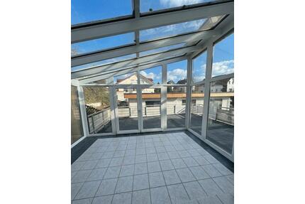 4,5Z, teilmöbliert, Wintergarten, Balkon, Dachterrasse & Garage - Bad Camberg