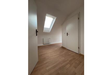 Diverse Ein-Zimmerapartments am Waldrand - Bad Neustadt an der Saale