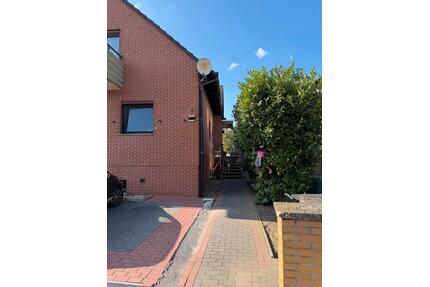 Haus mit Einliegerwohnung - 649.000,00&nbsp;EUR Kaufpreis, ca.&nbsp; 236,00&nbsp;m&sup2; in Garbsen (PLZ: 30827) Berenbostel