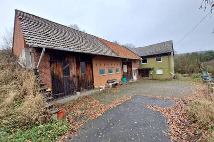 Für kreative Köpfe: Zweifamilienhaus mit Scheune in Hohenroda Glaam *PROVISIONSFREI* - Hohenroda / Glaam