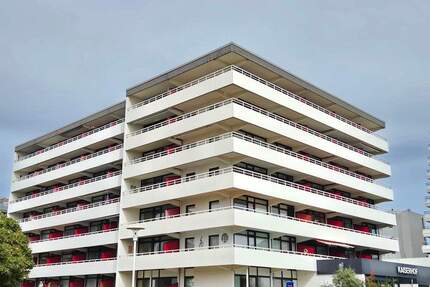 Moderne Ferienwohnung mit Balkon, Westsonne und seitlichem Meerblick - Grömitz