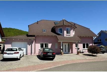 Haus zum Kaufen in Erzenhausen 549.000,00 € 251 m²